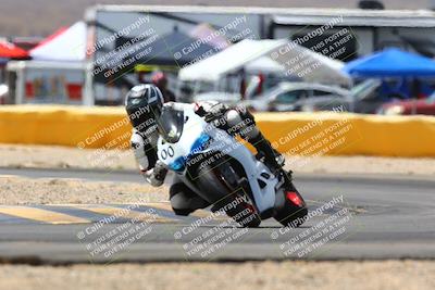 media/Apr-09-2022-SoCal Trackdays (Sat) [[c9e19a26ab]]/Turn 2 (1140am)/